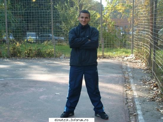 poze cu membrii forumului - hai sa pun si eu o poza cu mine.e cam de la - hai sa aberam aberatzii